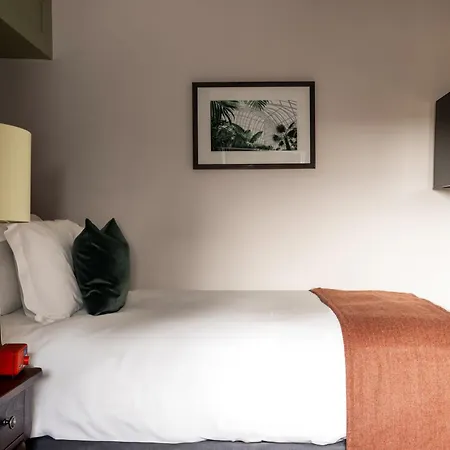Coach & Horses Hotel-3